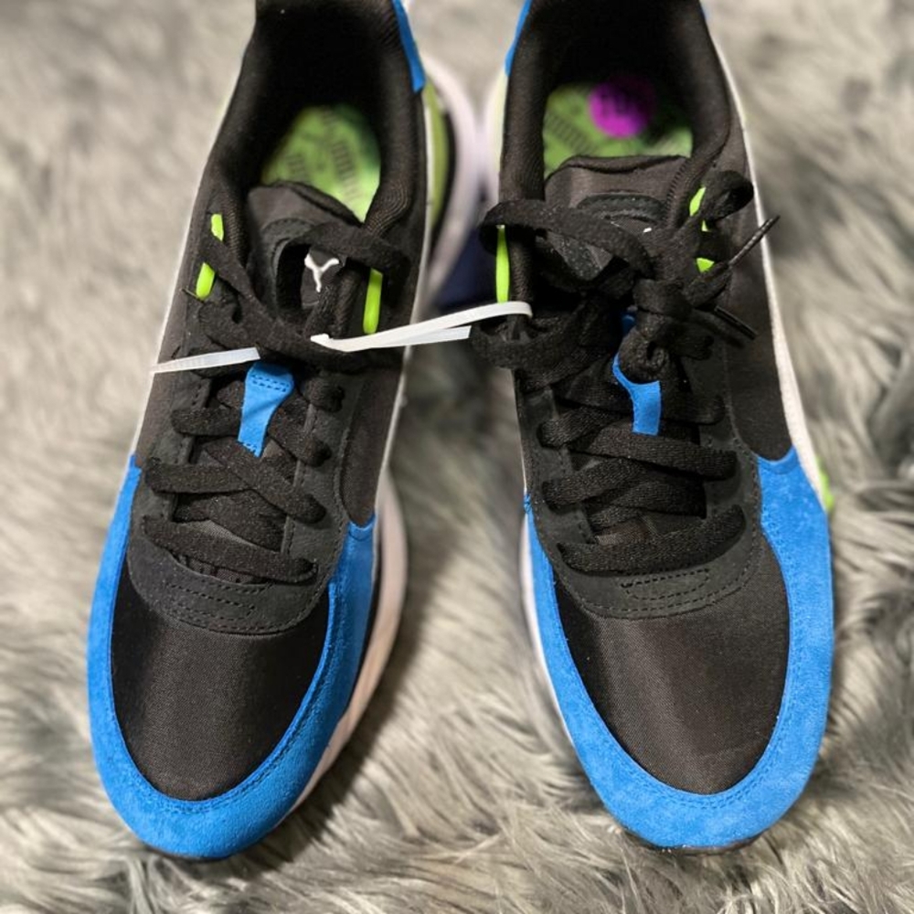 Puma sneakers